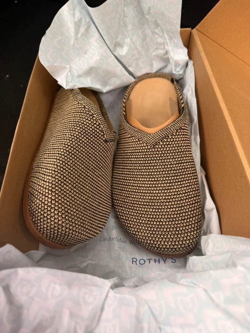 NWT and BOX ROTHY's Casual Clog Size 8